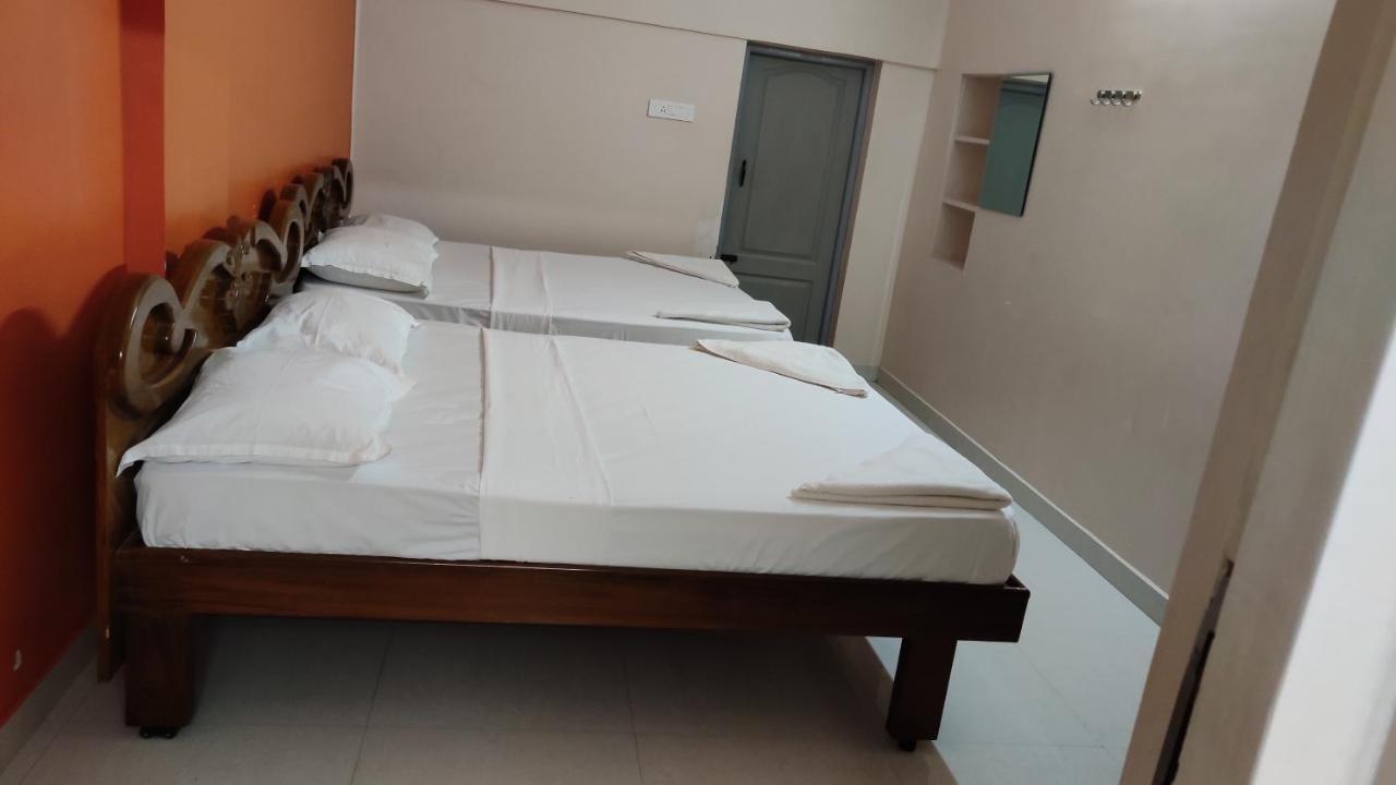 Sibi Lodge Коимбаторе Екстериор снимка
