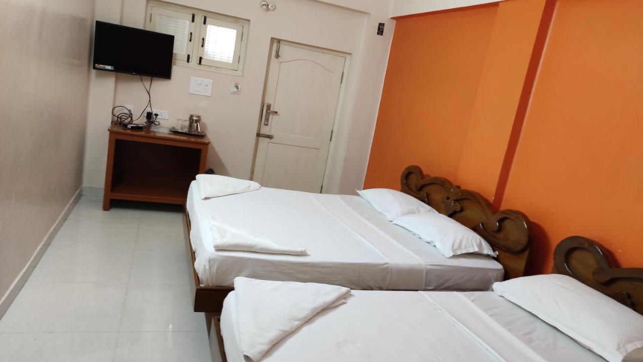 Sibi Lodge Коимбаторе Екстериор снимка