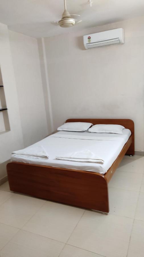 Sibi Lodge Коимбаторе Екстериор снимка